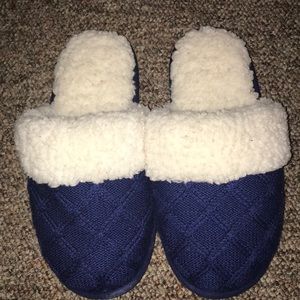 🎀 Super Cozy Victoria’s Secret Slippers 🎀